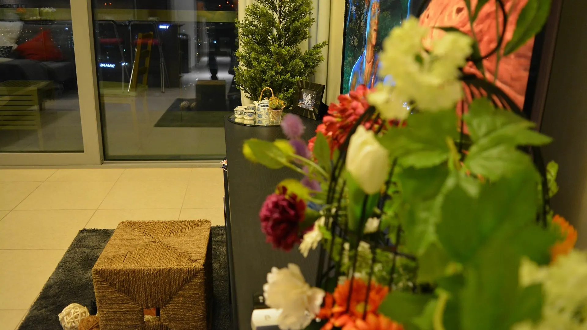 Over Clouds Studio Dubaj